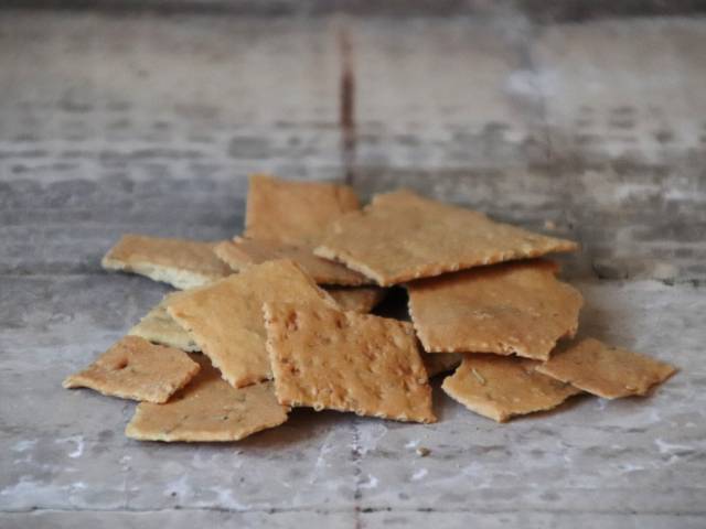 CRACKERS AL ROSMARINO - immagine 2