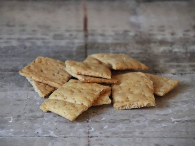 CRACKERS AL SESAMO - immagine 2